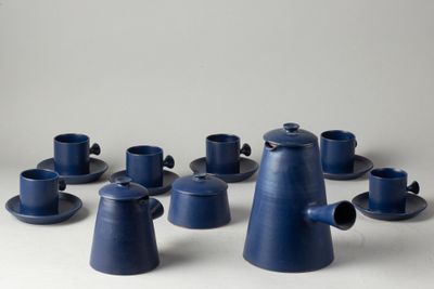 Charles VOLTZ (1923-1997) Service à café en terre blanche ém…