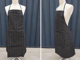 deux photos d'une robe sur un mannequin posé sur un support pour mannequin