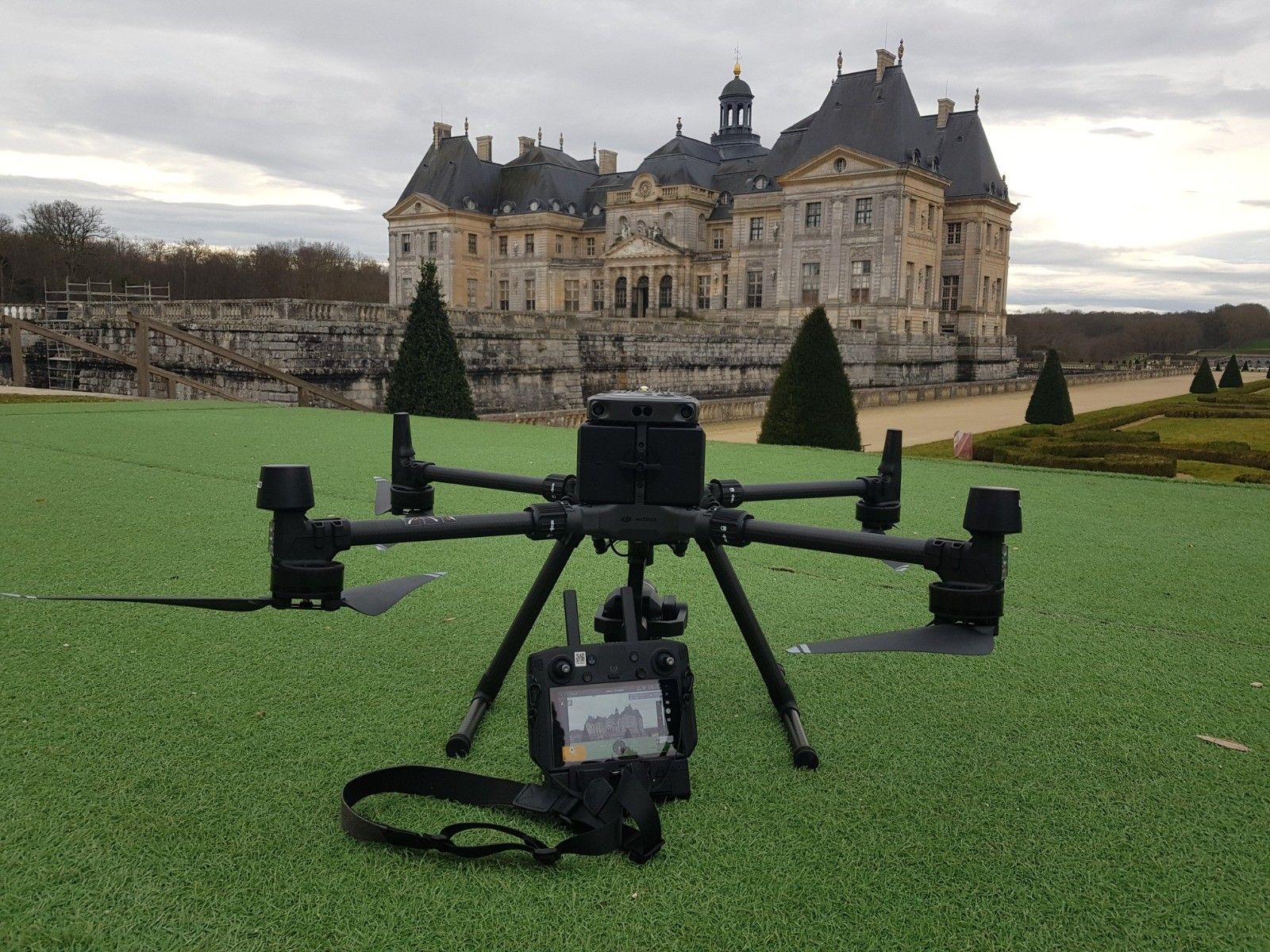 Drone professionnel technique DJI Matrice 300 RTK