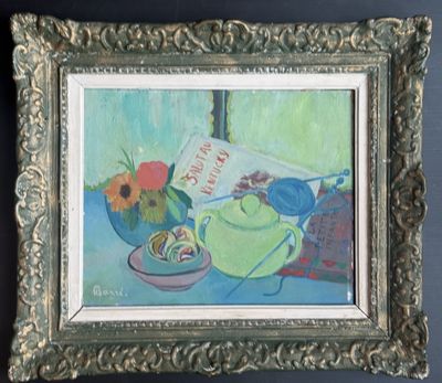 une peinture représentant une théière et un bol de nourriture posés sur une table