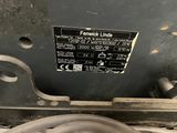 gros plan d'une machine posée sur une table