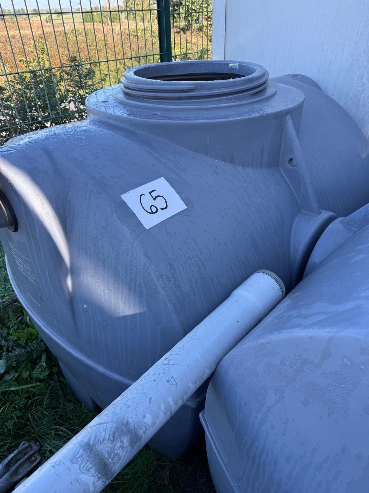 Une fosse septique 1000L environ