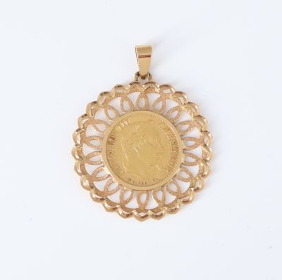 Croix Jeannette En Or Jaune 18 Carats (750) - Bijou Vintage - Occasion (soudure à La Bélière)