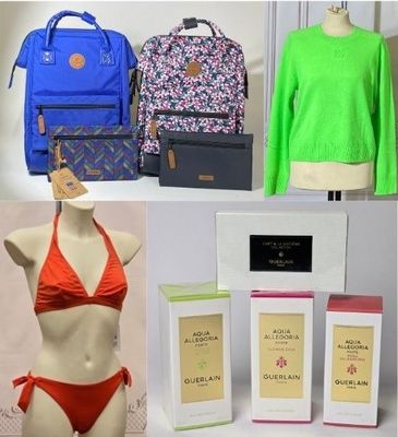 plusieurs photos différentes d'une femme portant un haut de bikini, un sac à dos et un maillot de bain