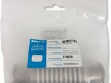 un lot de quatre petits tubes en plastique dans un sachet transparent