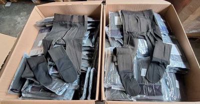 114 / 1 palette de 196 kg de lacets, collants doublés … - Photo 1