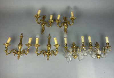 Suite de trois PAIRES d'APPLIQUES en bronze doré, dont l'une… - Photo 1