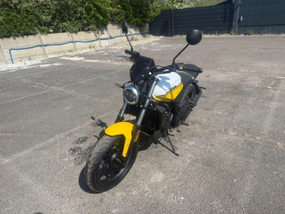 LEXMOTO RSS 125 - Genre : MTL - Couleur : JAUNE - Tva récupé…