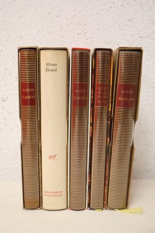 Lot de Pléiade : Album : sous emboitage. BEAUDELAIRE, SIMENON, EL...