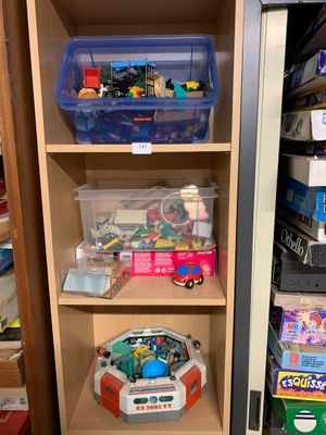 Lot de Playmobil et autres figurines