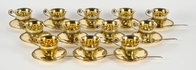 Douze tasses et sous tasse en vermeil à décor de feuilles d'… - Photo 1