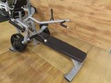 a machine that is sitting on the floor in the room
