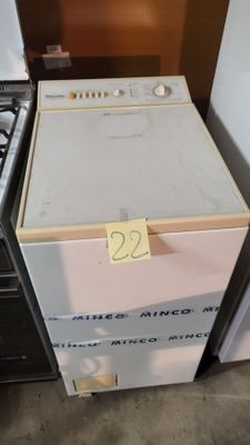 1 machine à laver MIELE