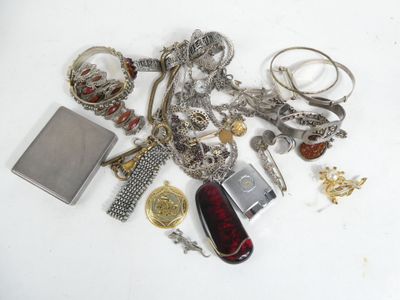 a lot of jewelry on the table together on the table