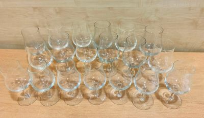 Ensemble de verreries en cristal comprenant 12 verres à eau …