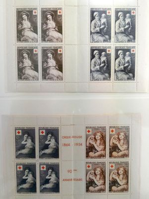 Croix Rouge 1953 - 54 NSC cote 340 €