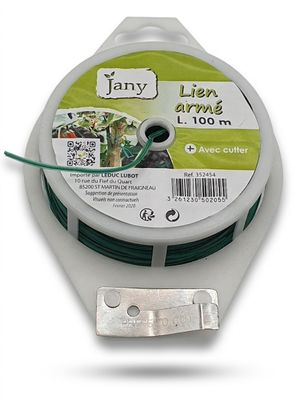 un gros plan d'une bobine avec une ficelle verte sur fond blanc