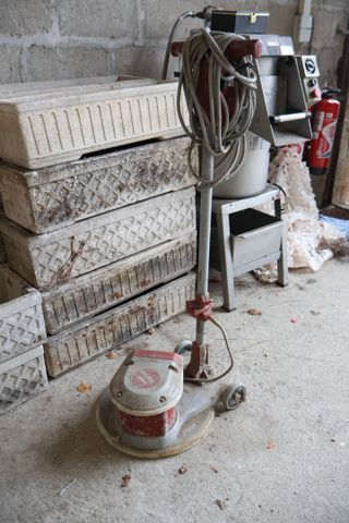 NILFISK 420 A – Monobrosse en l’état