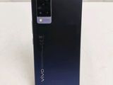 a close up of the back of a black samsung note 10