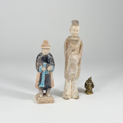 paire de figurines chinoises représentant un homme et une femme