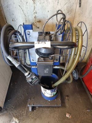 l'image d'une machine installée dans une pièce