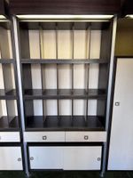 Importante bibliothèque modulaire en mélaminé façon noyer et… (photo 6)