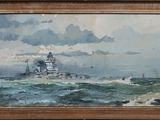 une peinture à l'huile représentant un bateau en mer, avec le ciel en arrière-plan