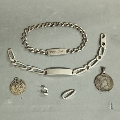 Lot de bijoux en argent, Poinçon CRABE,