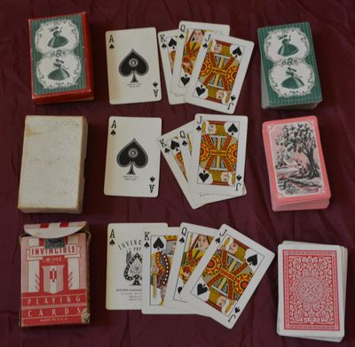 WESTERN PLAYING CARD et CO trois jeux : W202 « L INVINCIBLE …