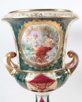 Paire de vases Médicis reposant sur un socle à section carré… (photo 3)