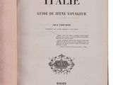 un livre sur lequel figure la photo d'une femme en robe