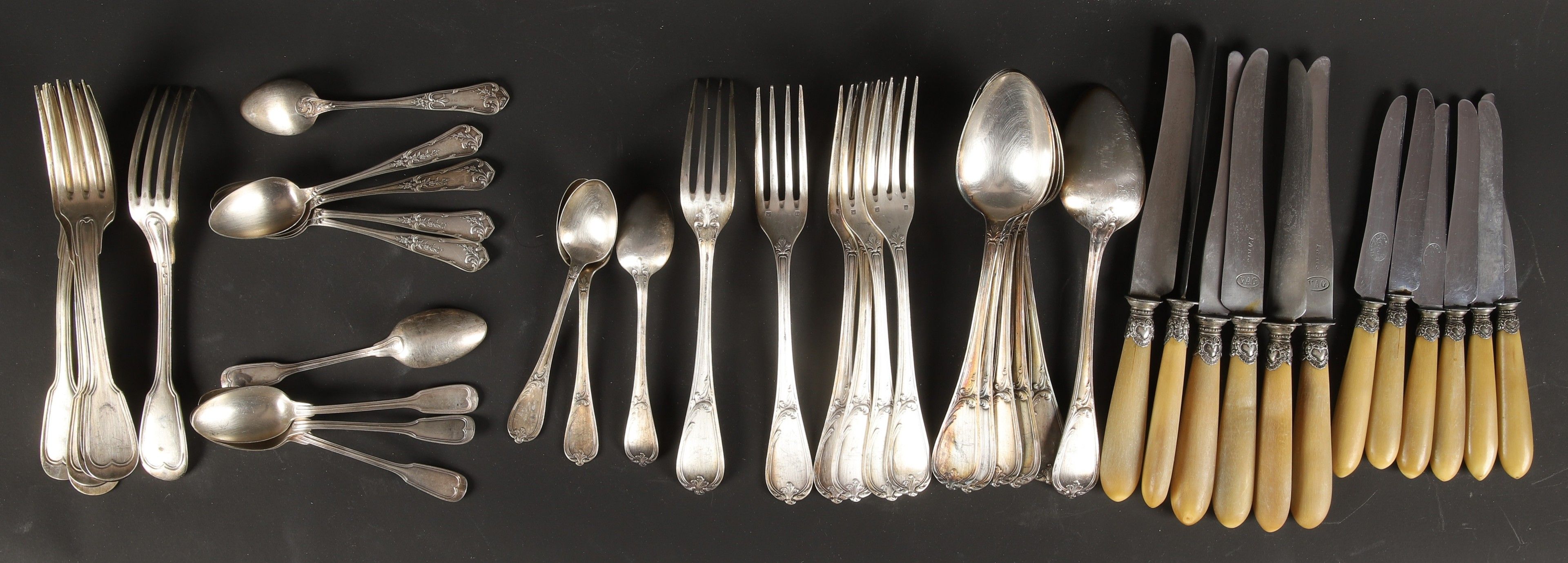 Objets d'art & Curiosités