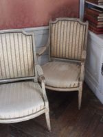 SUITE DE QUATRE FAUTEUILS en hêtre mouluré, sculpté et laqué… (photo 4)