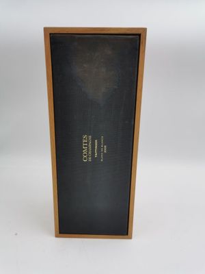 la boîte est vide et prête à être offerte en cadeau