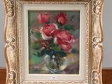 une peinture de roses dans un vase sur une table