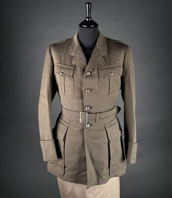 an image of a military uniform on a mannequin