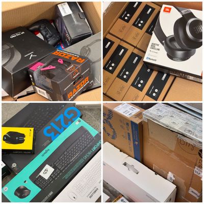 de nombreux modèles de casques différents dans une boîte