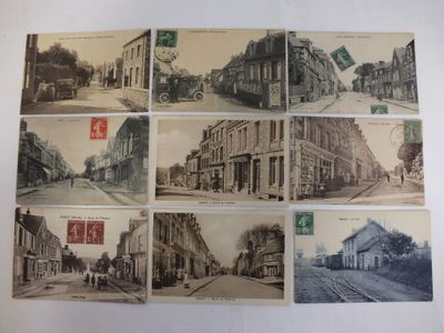 plusieurs vieilles cartes postales représentant une scène de rue avec des bâtiments et des voitures