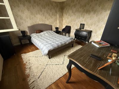 Le contenu d'une chambre, bon mobilier déco actuel
