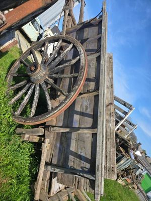 Charette à foin Mise à prix : 10€