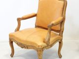 an image of a pair of chairs sitting next to each other on a white floor