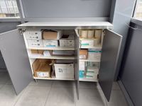 Lot de 3 armoires et leur contenu de papeterie (photo 2)
