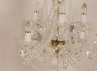 Important lustre en cristal taillé à huit bras de lumières, … (photo 5)