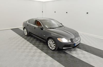 JAGUAR XF PORTFOLIO 3.0 D S 275 BA. Pour obtenir le contrôle…