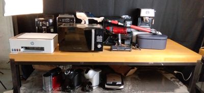 Palette d'imprimante, cafetière, gaufrier, aspirateur dont l…