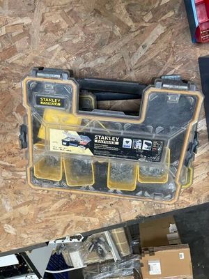 2 Caisses de rangement STANLEY