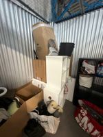 BOX composé de : 1 sommier + matelas 140cm - 2 étagères casi…