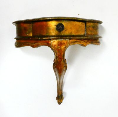 Console murale miniature de style Louis XV en bois mouluré e…