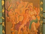 une image d'un tableau sur le mur d'un bâtiment