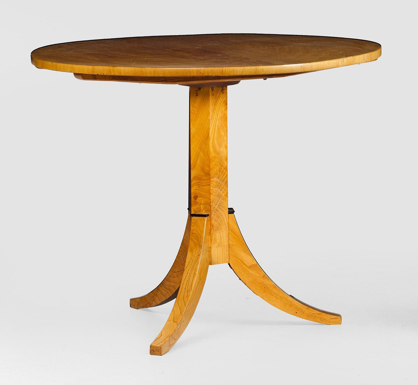 Objets d'art & Curiosités